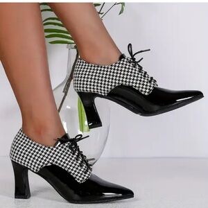 houndstooth Witchy Oxford Heels – Size 42